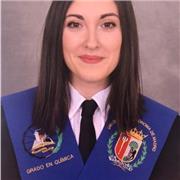 Soy profesora y doy clases particulares de matemáticas y física y química. Puedo ayudar en otras materias si se me requiere